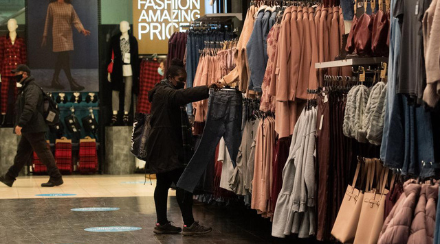 Hàng tồn châu Âu tăng, đơn hàng châu Á giảm