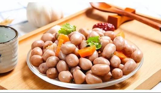 3 thực phẩm không nên ăn cùng với lạc kẻo gây đau bụng, tiêu chảy