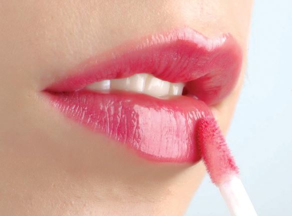 Dùng son bóng bạn phải biết điều này với trở nên ngọt ngào, quyến rũ