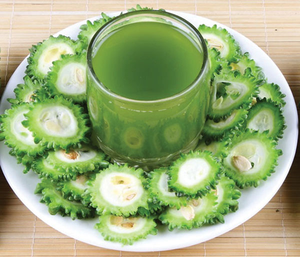 Cân nặng giảm cực nhanh chỉ bằng mướp đắng và mật ong