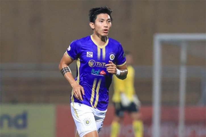 Sau Văn Hậu, tân binh V.League tiếp tục “hút máu” Hà Nội FC