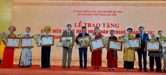 Hà Nội: Vinh danh 66 Nghệ nhân Nhân dân, Nghệ nhân Ưu tú lĩnh vực di sản văn hóa phi vật thể - Ảnh 3.