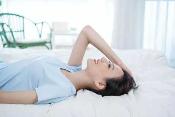 Bỏ 5 phút làm động tác này mỗi sáng, đảm bảo cơ thể khoẻ cả ngày, phòng bệnh tật cả năm