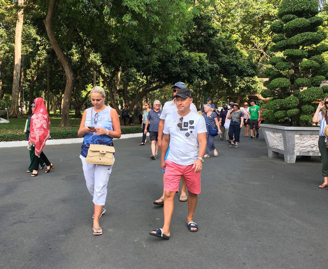 Vì sao Việt Nam chưa đạt mục tiêu đón 5 triệu khách quốc tế?