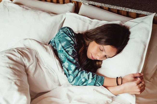 Khung giờ "vàng" cho giấc ngủ sâu, vừa giúp cơ thể khoẻ mạnh vừa giúp da căng mịn lại giảm cân nhanh chóng