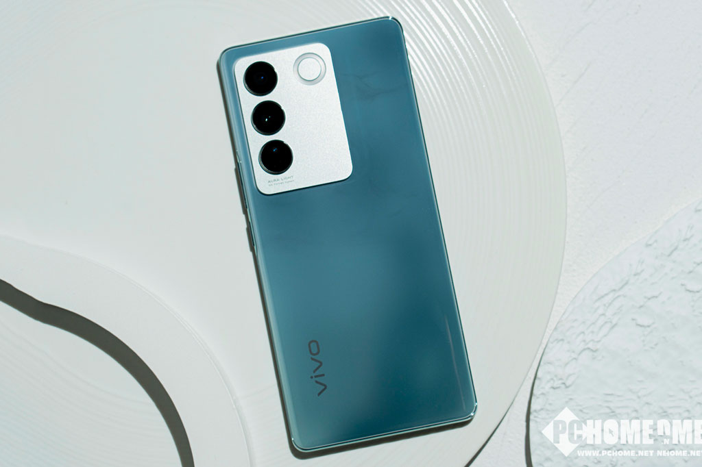 Ảnh chi tiết Vivo S16 Pro: Chip Dimensity 8200 5G, RAM 12 GB, sạc 66W, giá từ 10,17 triệu