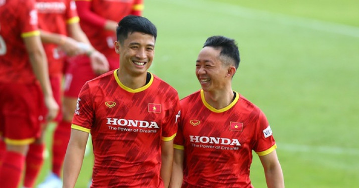 Bùi Tiến Dũng báo tin vui, HLV Park thêm lựa chọn ở hàng thủ