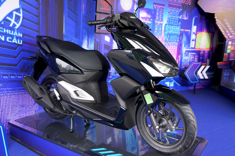 Cận cảnh Honda Vario 160 2023 phiên bản rẻ nhất tại Việt Nam