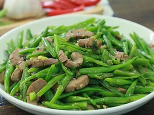 Những loại rau cần chần trước khi xào để đảm bảo an toàn cho sức khỏe