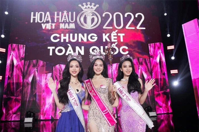 Out Top 5 Hoa hậu Việt Nam 2022, Bé Quyên đăng loạt ảnh bikini quyến rũ: 'Hôm nay sẽ lại là một ngày mới' Ảnh 1