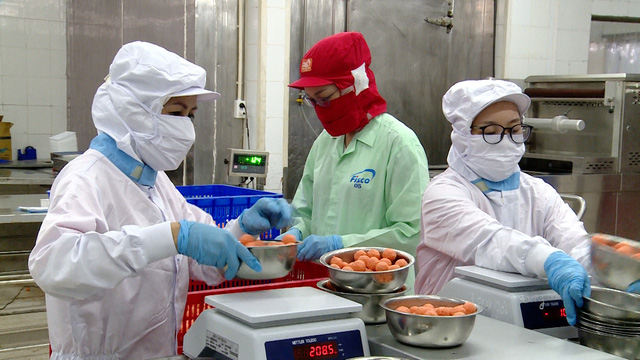 Buồn vui thưởng Tết: Người nhận cả tỷ, người được trăm nghìn