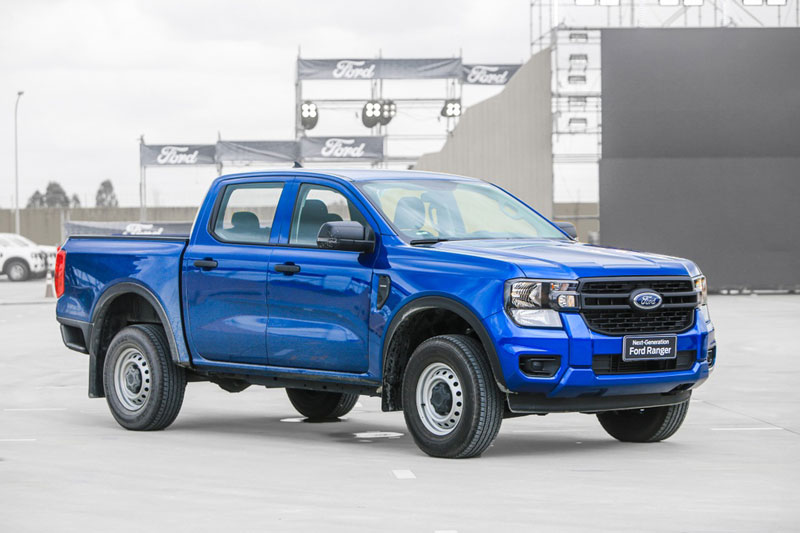 Doanh số Ford Ranger gấp gần 10 lần Mitsubishi Triton trong tháng 11