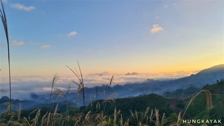 Thả hồn 'chill' cùng bản làng H’Mông thanh bình đẹp như tranh vẽ ở Vân Hồ - 3