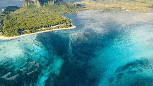 Thác nước dưới biển: Địa điểm kỳ lạ có thật trên Trái Đất