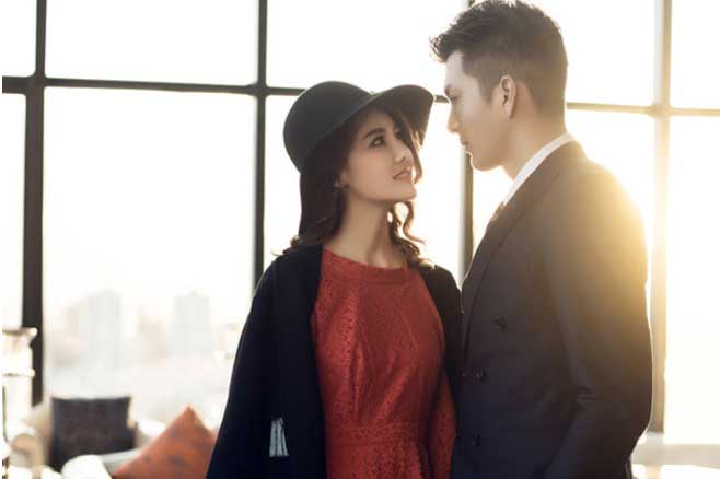 Nhìn chứng minh thư của bạn gái ngày đi đăng ký kết hôn, tôi lập tức muốn hủy hôn