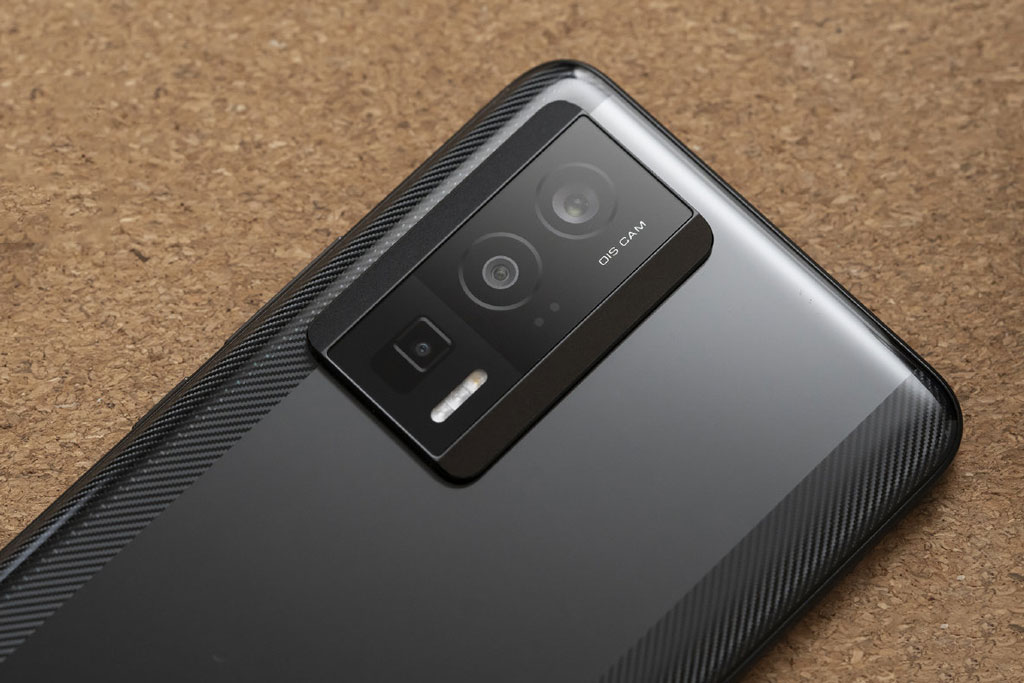 Ảnh chi tiết smartphone gaming “ngon, bổ, rẻ” bậc nhất thế giới