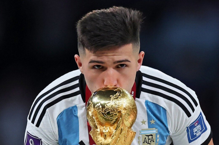 Chelsea ra quyết định táo bạo, vượt mặt MU và Liverpool để sở hữu Enzo Fernandez