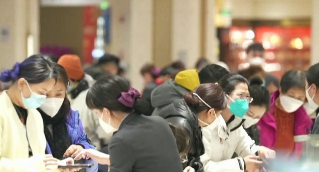 Ngành bán lẻ Trung Quốc sôi động trước Tết