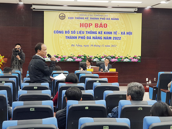 Đà Nẵng: GRDP năm 2022 tăng mạnh nhưng thu nhập của người lao động giảm