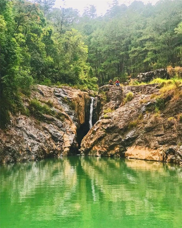 Thêm một địa điểm hoang sơ được dân du lịch yêu thích gần đây ở Đà Lạt: Mệnh danh là &quot;tuyệt tình cốc&quot; - Ảnh 1.