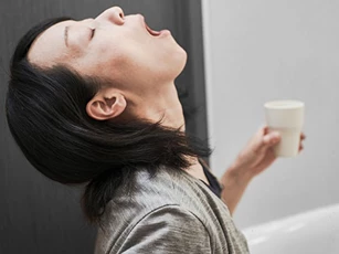 Một số mẹo loại bỏ đờm trong cổ họng