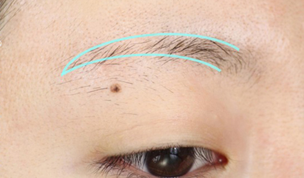 Lông mày đẹp hơn cả đi xăm nếu dùng củ hành theo cách này