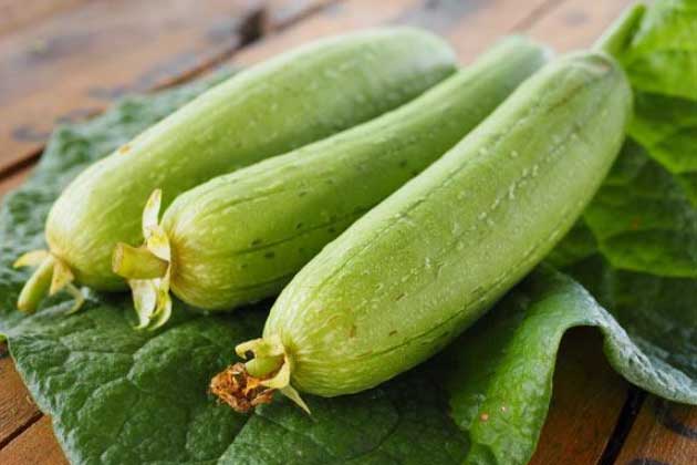 Top 9 loại rau củ ít thuốc trừ sâu nhất, mẹ an tâm mua cho con ăn