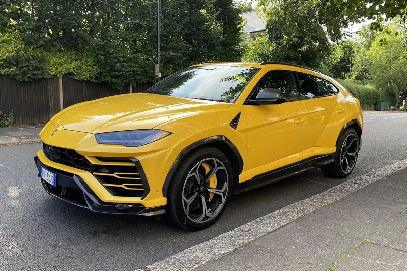 3. Lamborghini Urus.