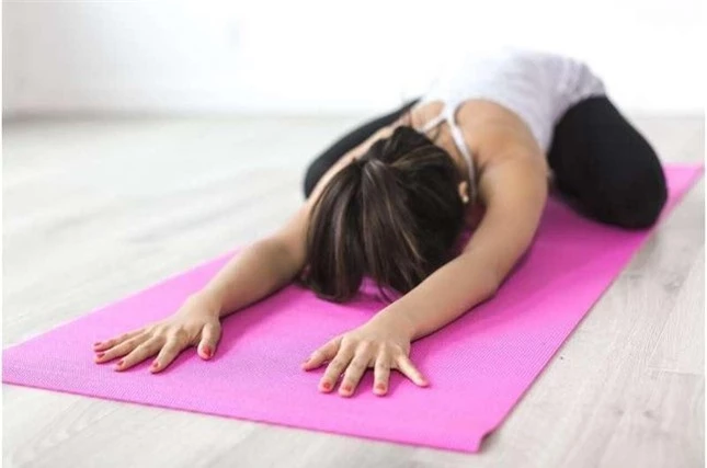 Tập yoga thường xuyên sẽ cải thiện sức khỏe tim mạch và giảm huyết áp cao ảnh 1