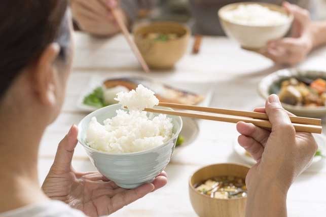 Bữa tối "3 ít" tốt cho sức khỏe, ngừa bệnh nan y