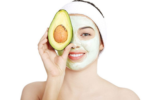 Công thức đắp mặt nạ bơ để dưỡng da trắng sáng và sạch mụn