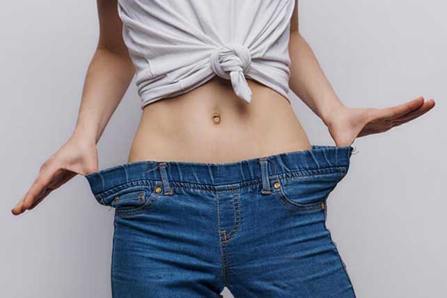 5 thứ phụ nữ nên 'cởi bỏ' trước khi ngủ: Giúp ngon giấc, trẻ lâu, lưu thông máu tốt