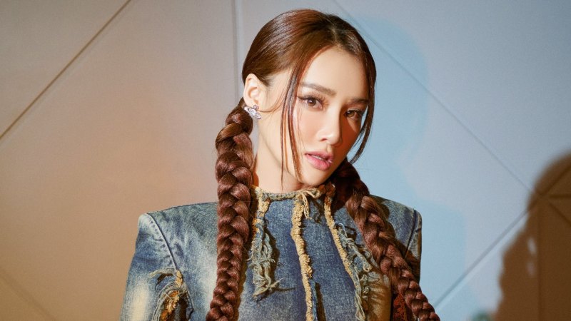 Trở về từ Sao Nhập Ngũ, Nhã Phương được Trường Giang hầm gà tẩm bổ