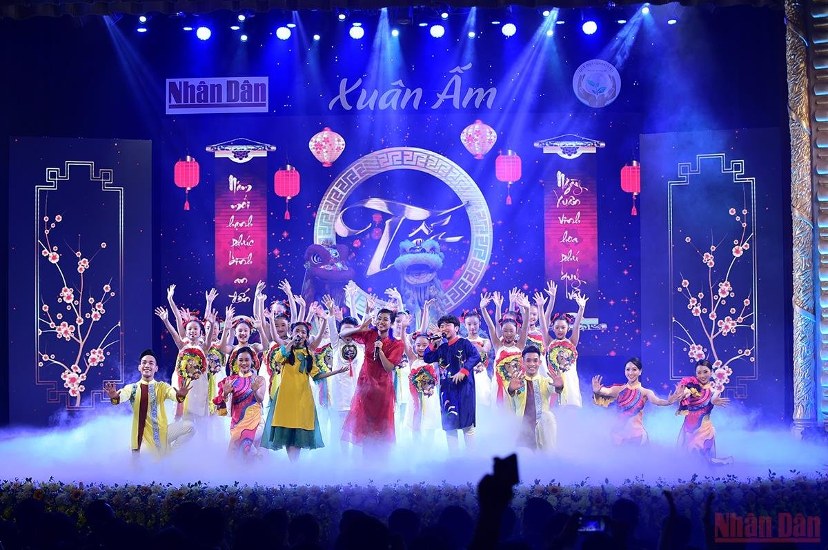 Chương trình “Xuân ấm” năm 2023 sẽ được tổ chức vào lúc 20h00 ngày 10/0/2023 tại Nhà hát Lớn Hà Nội. 