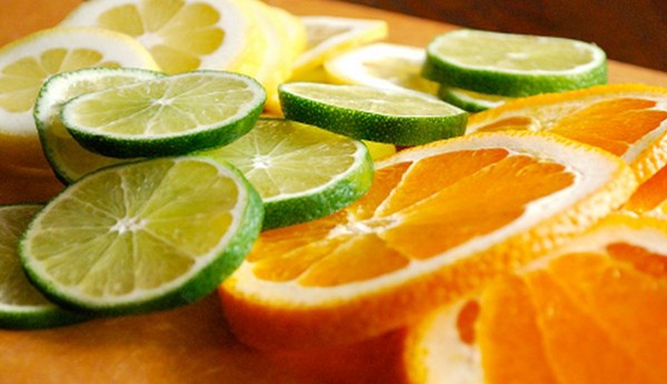 Mỡ thừa vòng 2 giảm không phanh nếu uống nước chanh theo cách này