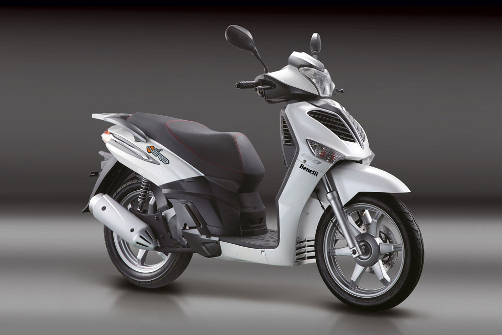 Bảng giá xe Benelli tháng 1/2023