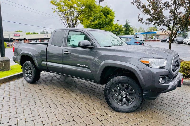 8. Toyota Tacoma (doanh số: 237.323 chiếc).