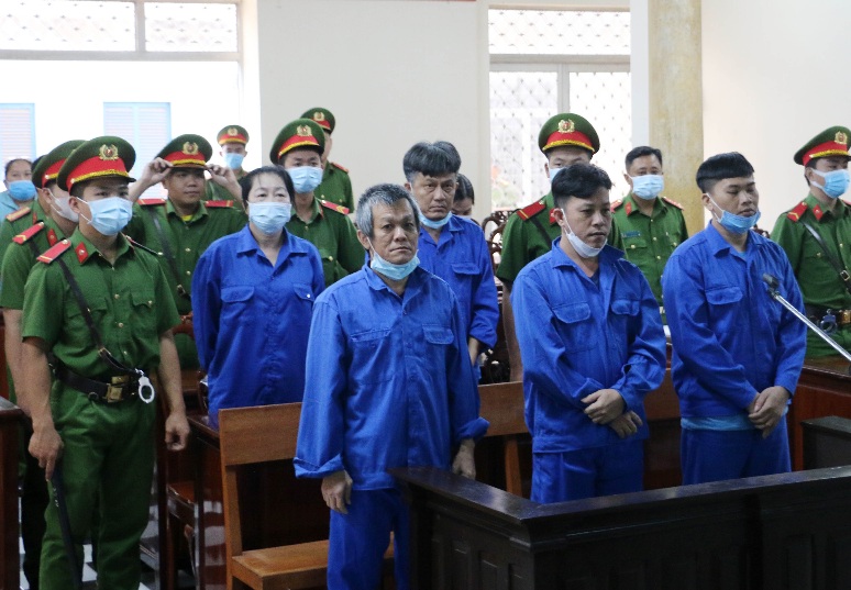 "Bà trùm” Mười Tường cùng đàn em lĩnh 66 năm tù về tội buôn lậu 