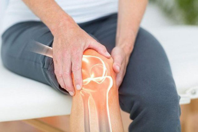 Chuyên gia chỉ cách giúp xương khớp "dễ chịu" khi thời tiết giao mùa