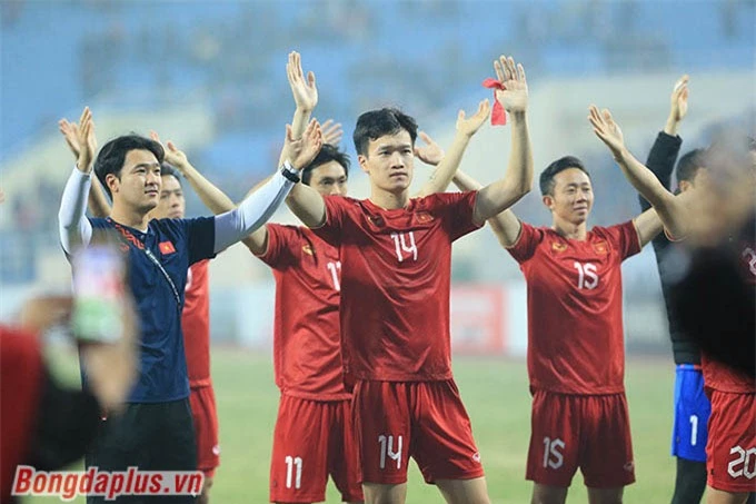 ĐT Việt Nam lần thứ 4 vào chung kết AFF Cup. Trước đó, Việt Nam giành ngôi á quân năm 1998 và vô địch các năm 2008 và 2018