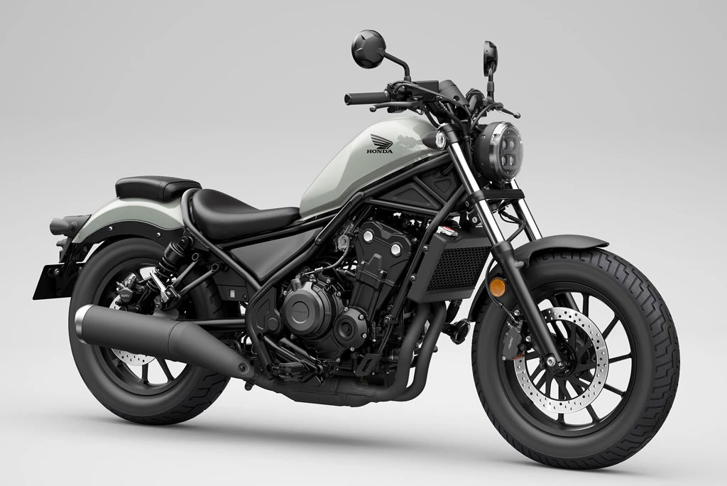 Honda Rebel 500 2023.