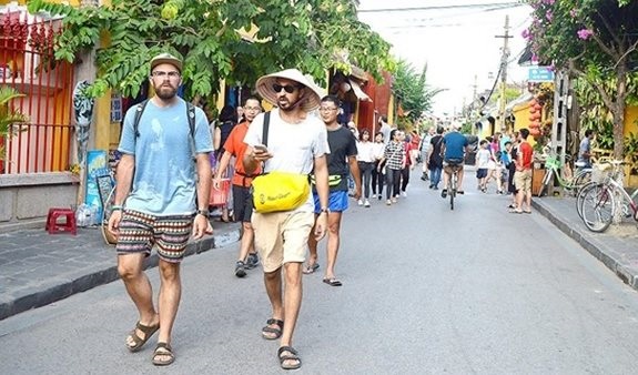 Chưa có giải pháp đột phá để thu hút khách quốc tế đến Việt Nam sau dịch