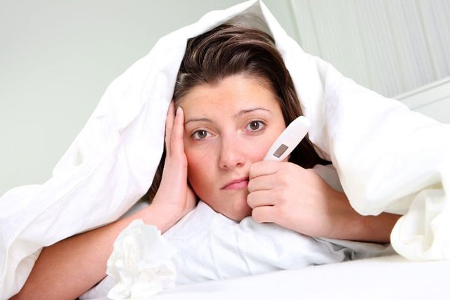 Người đang bị sốt nên kiêng ăn những gì?