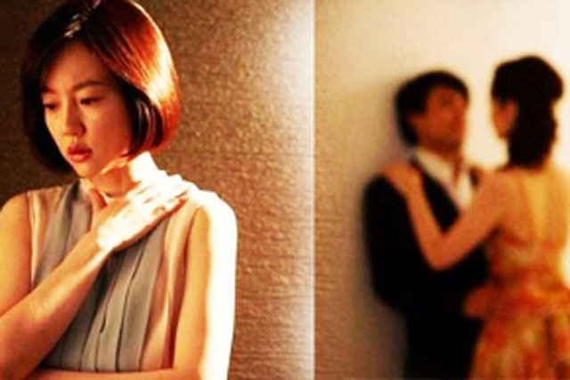 Phụ nữ làm 5 nghề này dễ vướng ngoại tình, dù ở tuổi nào cũng lừa dối bạn đời "mê của lạ"