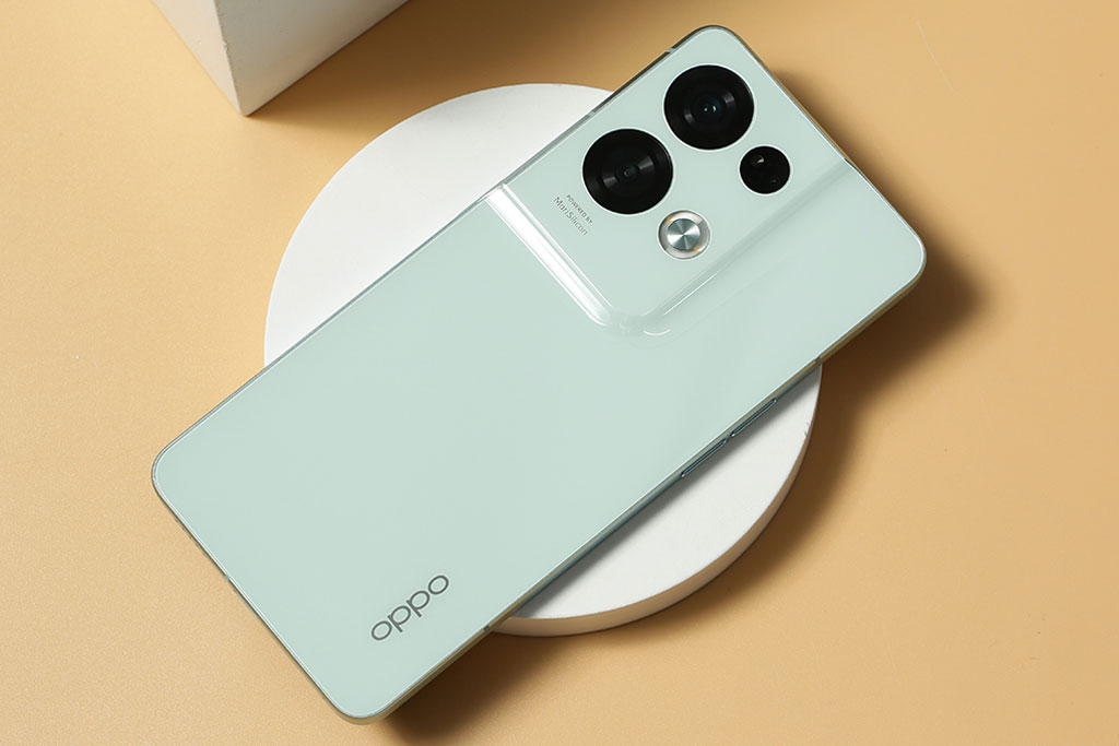 Bảng giá điện thoại Oppo tháng 1/2023: Đồng loạt hạ giá