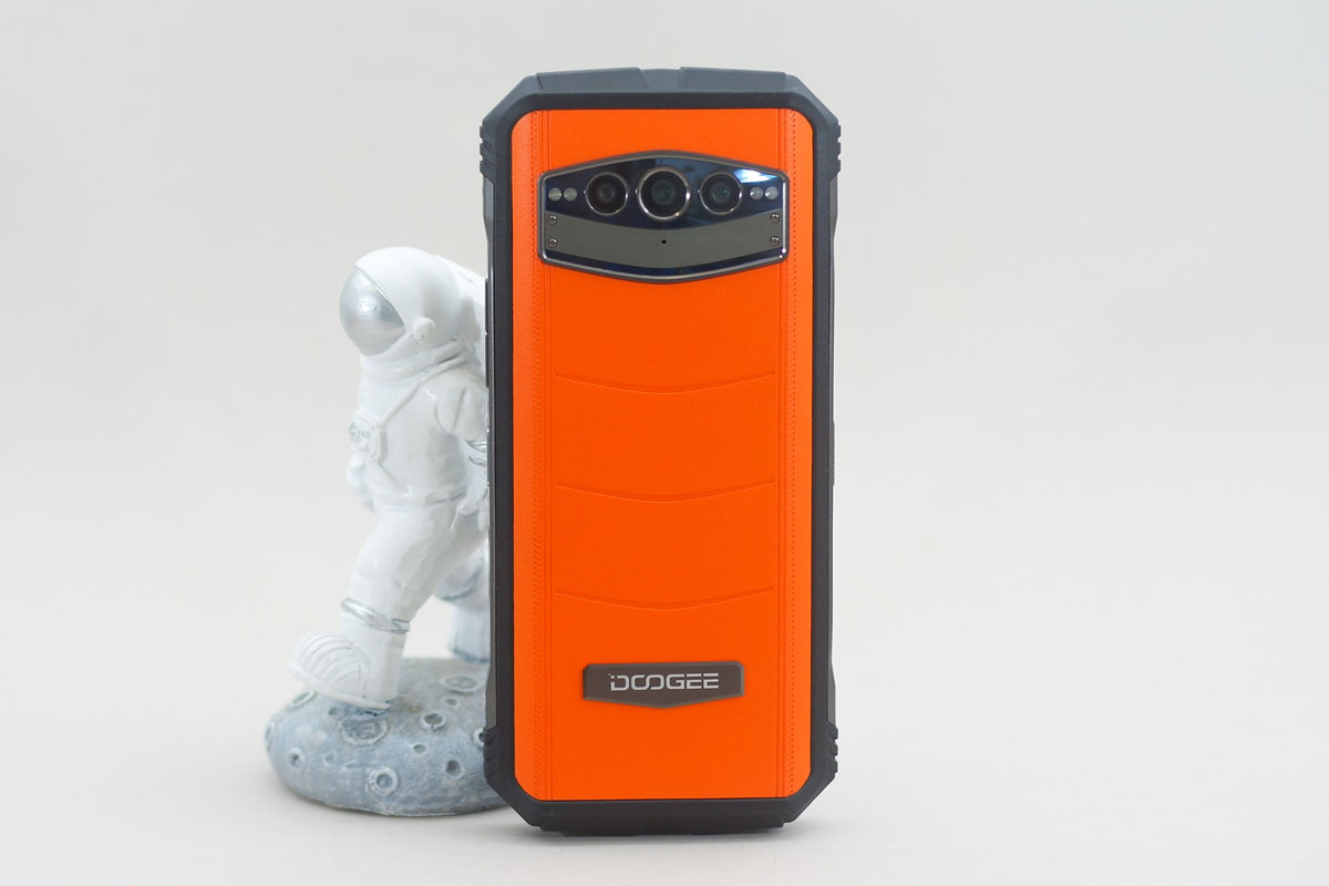 Smartphone ‘nồi đồng cối đá’, cấu hình tốt, pin 10.800 mAh, sạc 66W, giá gần 12 triệu