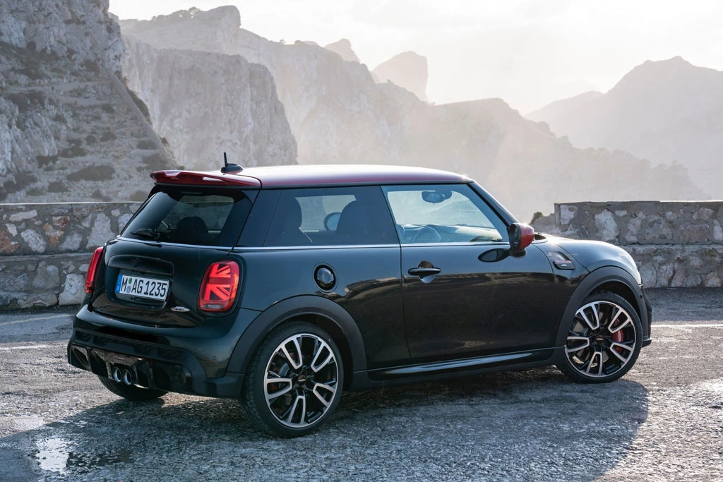 MINI John Cooper Works.