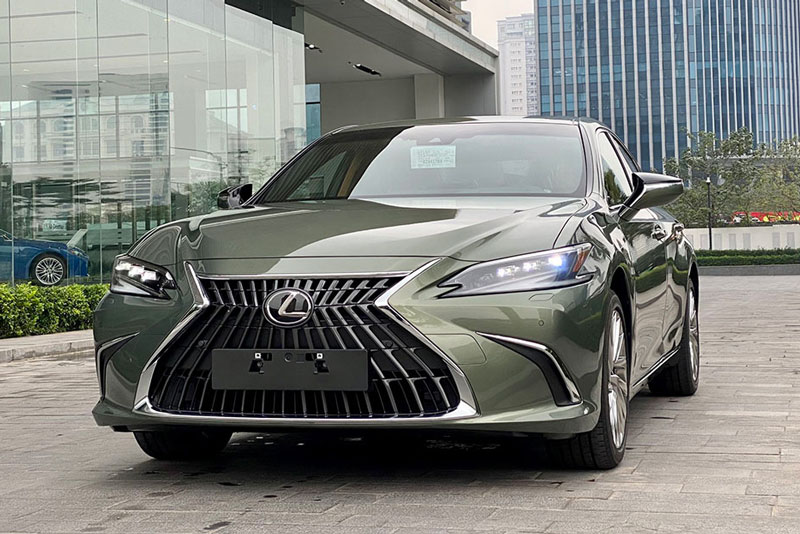 Bảng giá xe Lexus tháng 1/2023