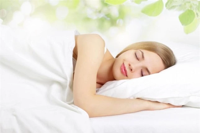Những sai lầm khi ngủ vào mùa đông có thể khiến bạn đau đầu, khó thở, thậm chí đột tử ảnh 1