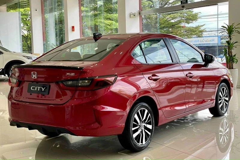 10. Honda City (doanh số: 1.186 chiếc).